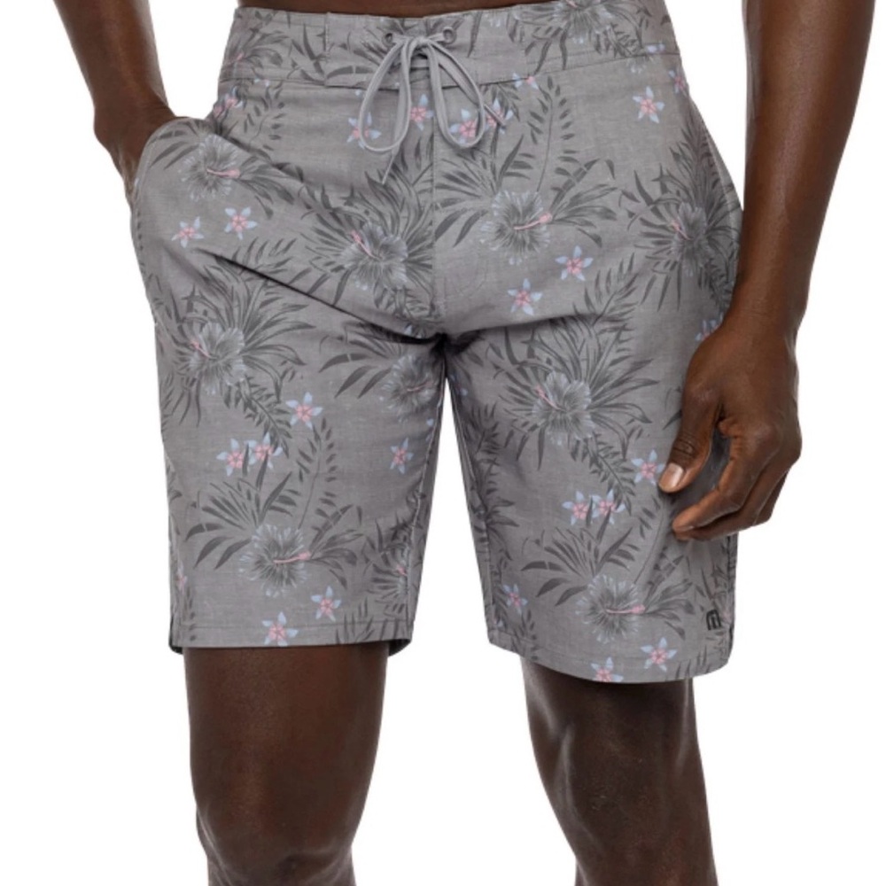 Travis Mathew Gray and Pink tropical floral Board Shorts NWT